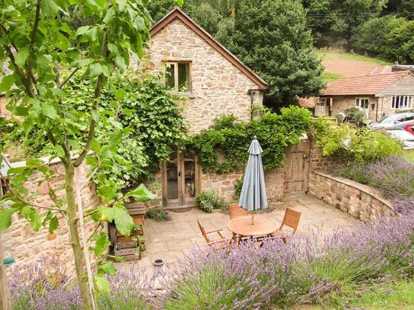 The Lodge Farm Barn Kerne Bridge ภายนอก รูปภาพ